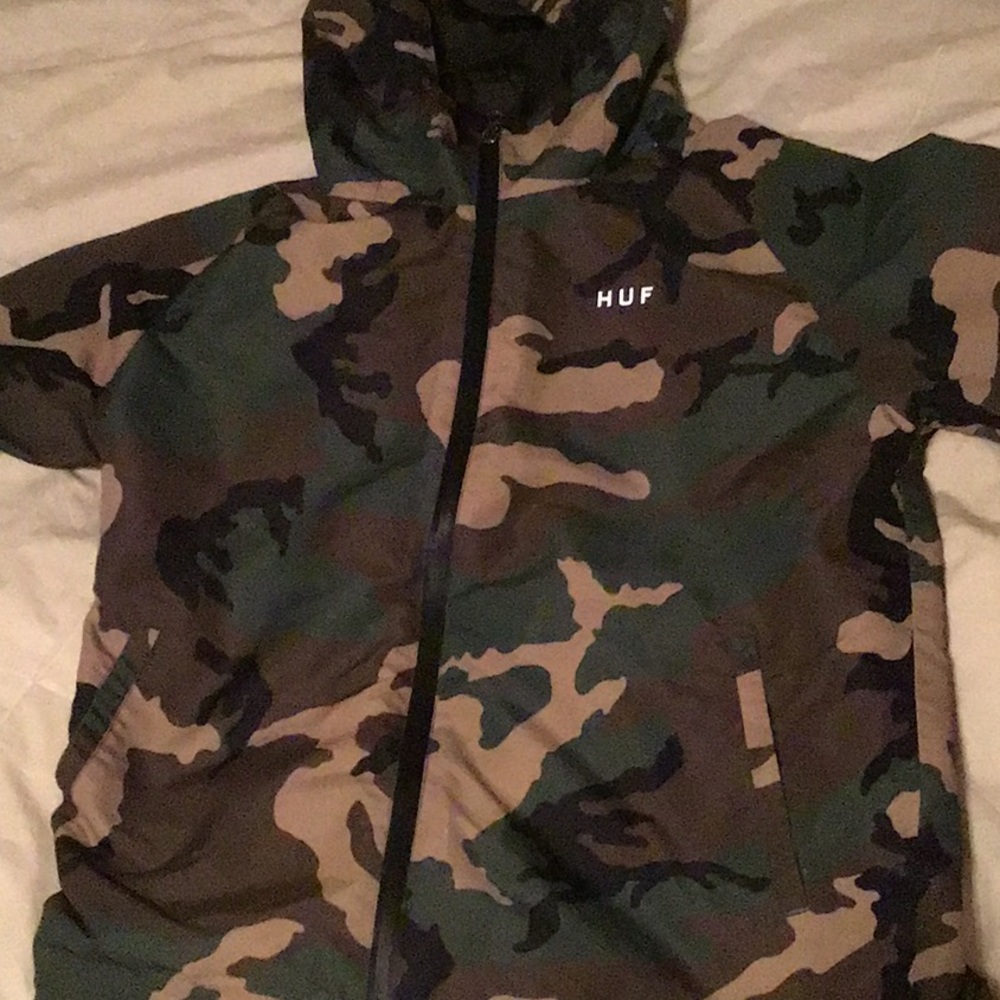 Huf reflective windbreaker